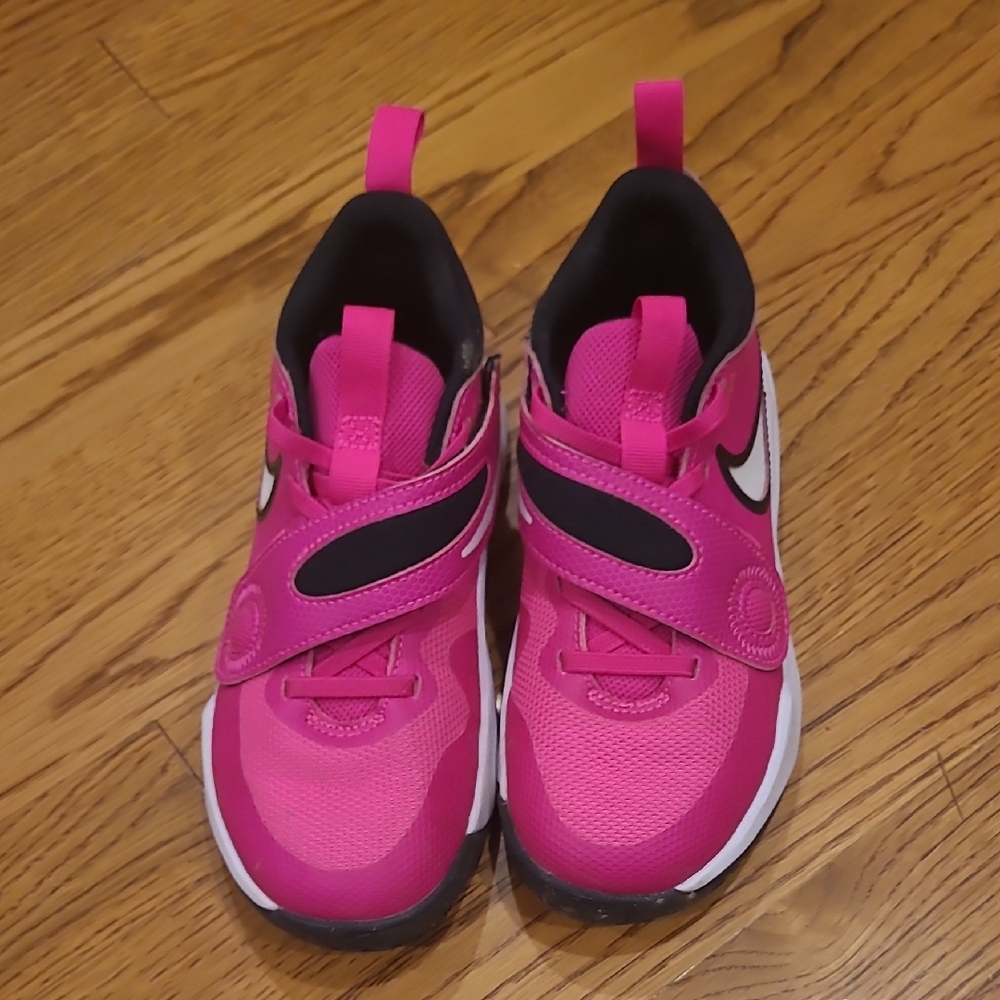 Nike Pink and Black Velcro Strap Sneakers - Basketball